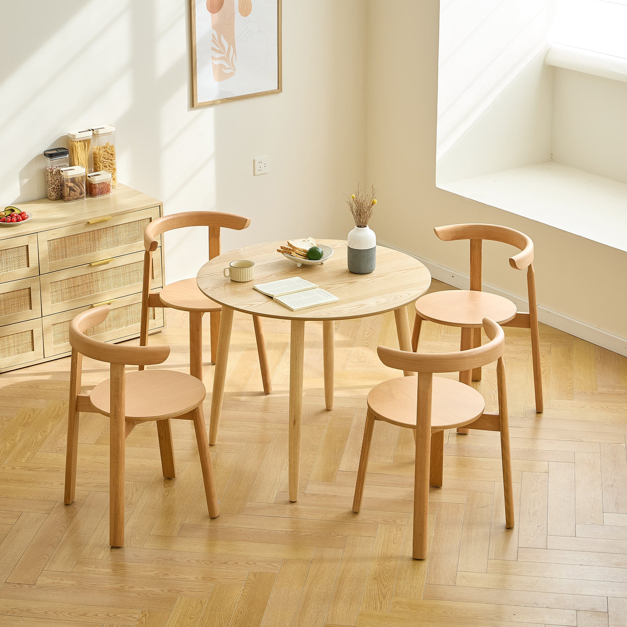 TRADITION - Okrągły stół do jadalni dla 4 osób, wykonany z litego drewna sosnowego D90 w kolorze naturalnym