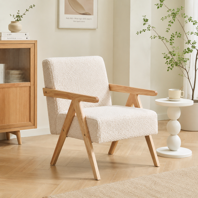 SANTAREM - Fauteuil de salon en bois massif et bouclettes blanches