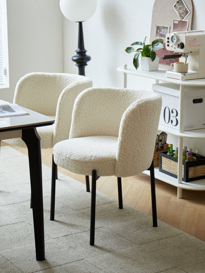 GRIMSTAD - Set van 2 Scandinavische stoelen van metaal en witte lussen