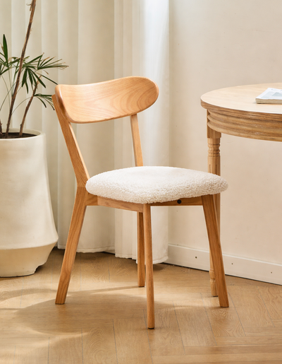 VITORIA - Set di 2 sedie in legno massello e tessuto bouclé bianco