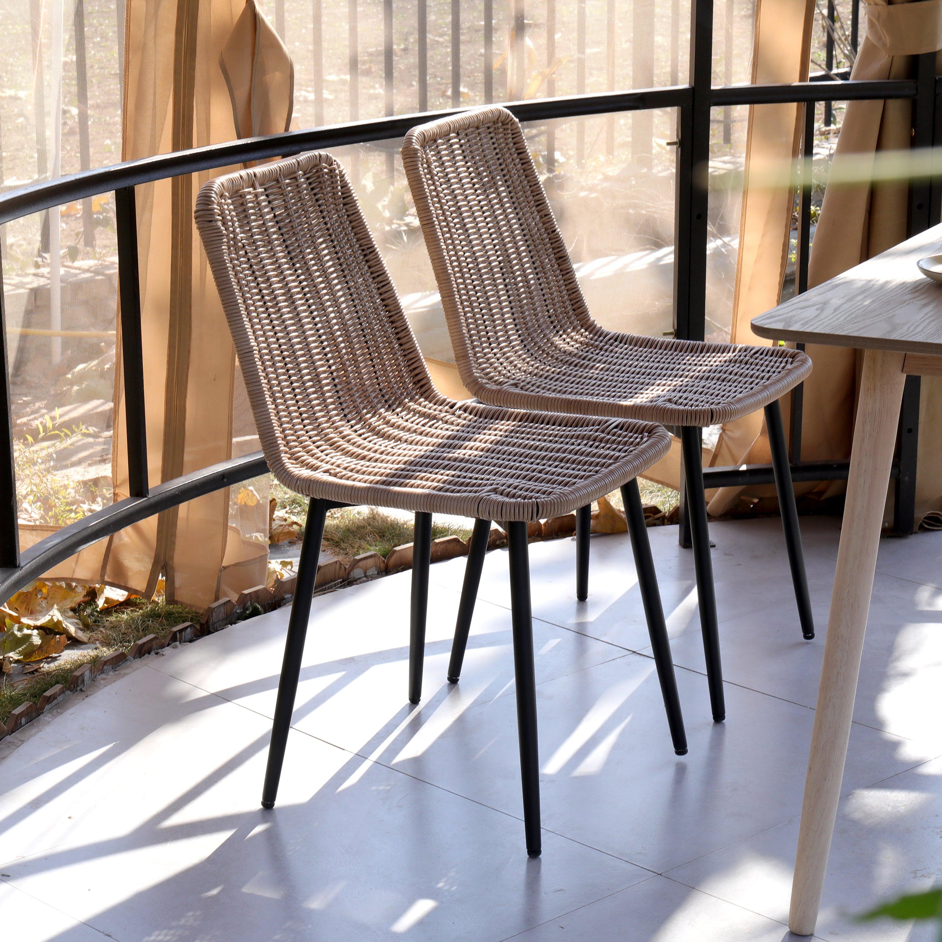 Zestaw 4 krzeseł z metalu i włókien