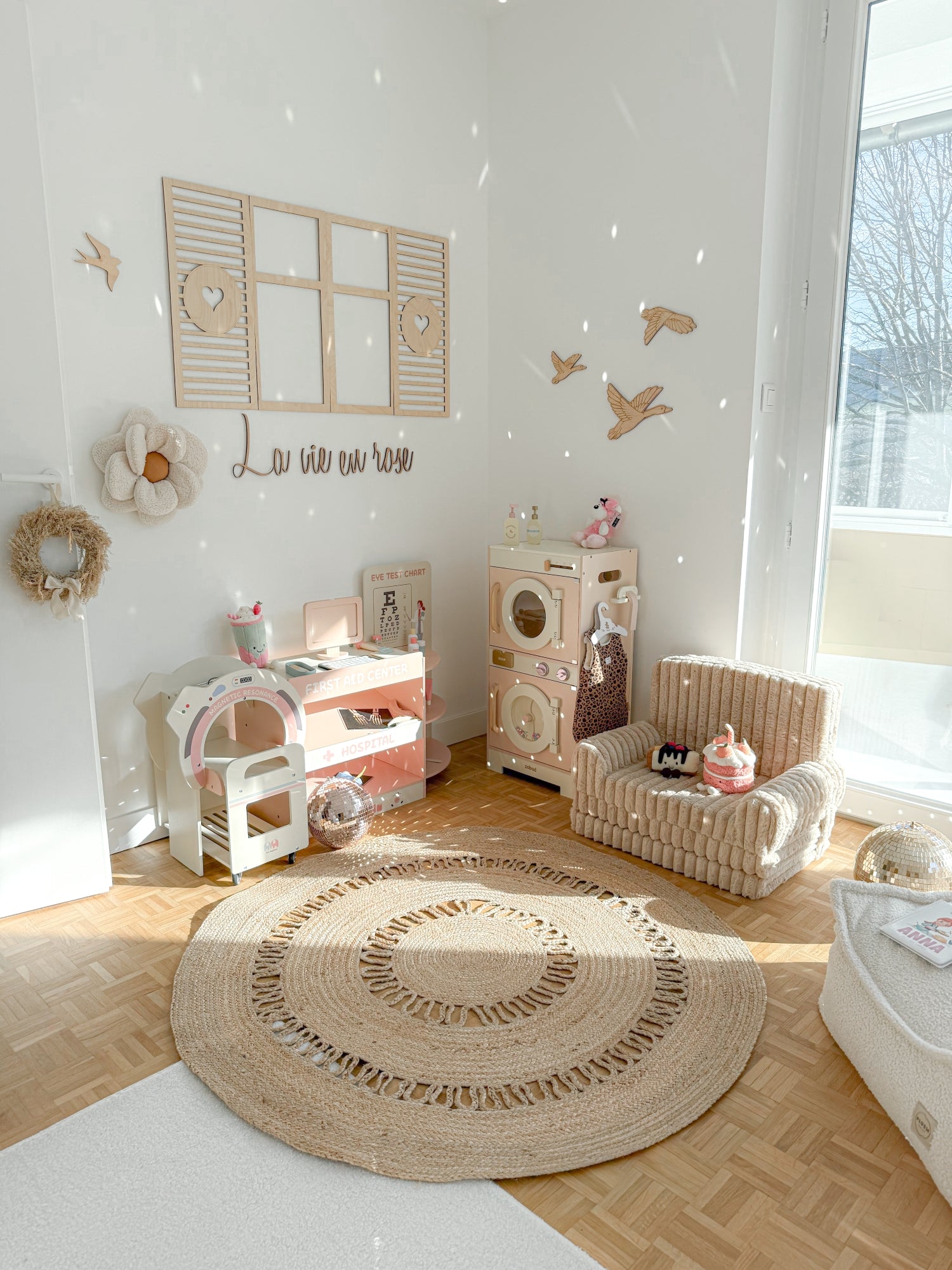 RUNE – Okrągły dywanik z naturalnej juty w kolorze brązowym, 180 x 180 cm