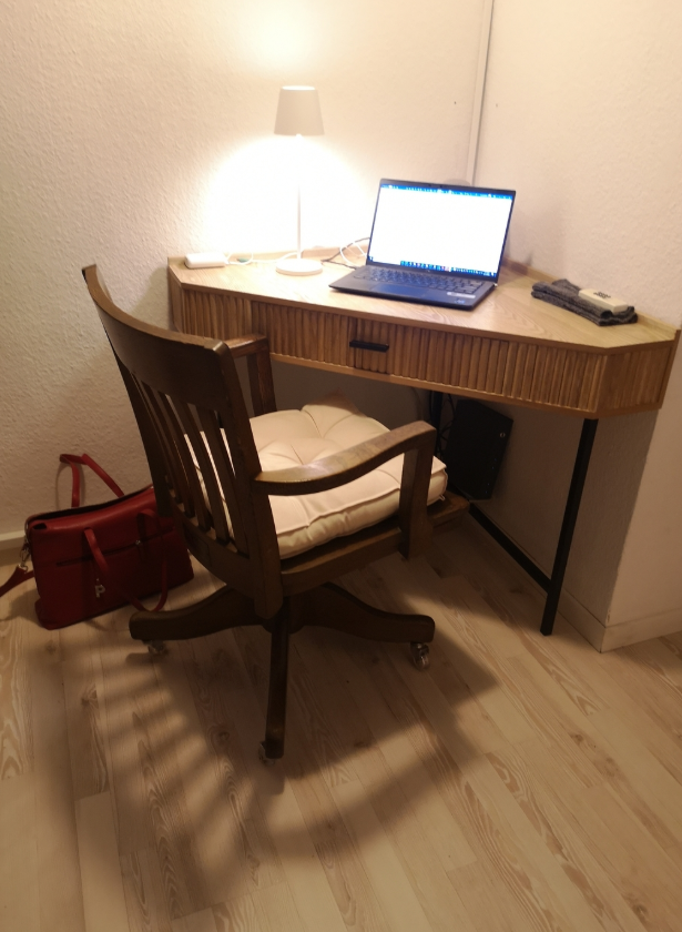 SETO – Biurko narożne z drewna i metalu, 1 szuflada