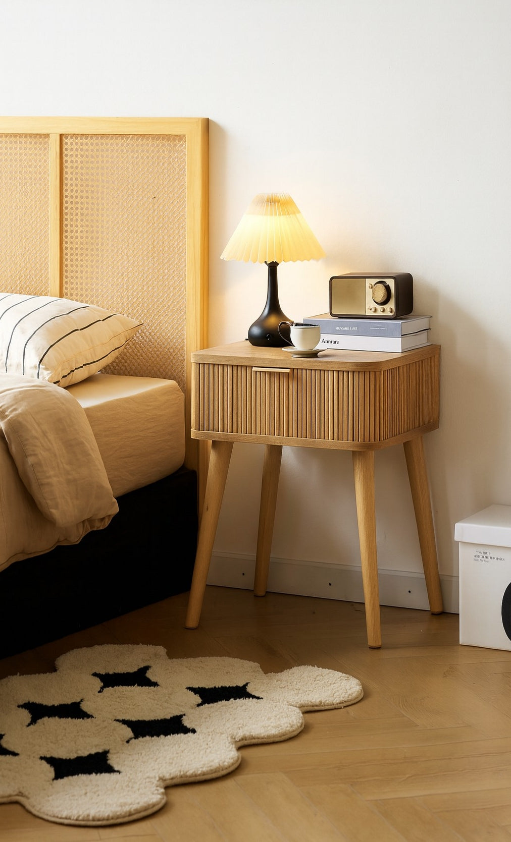 BALI - Szafka nocna z 1 szufladą z naturalnego drewna