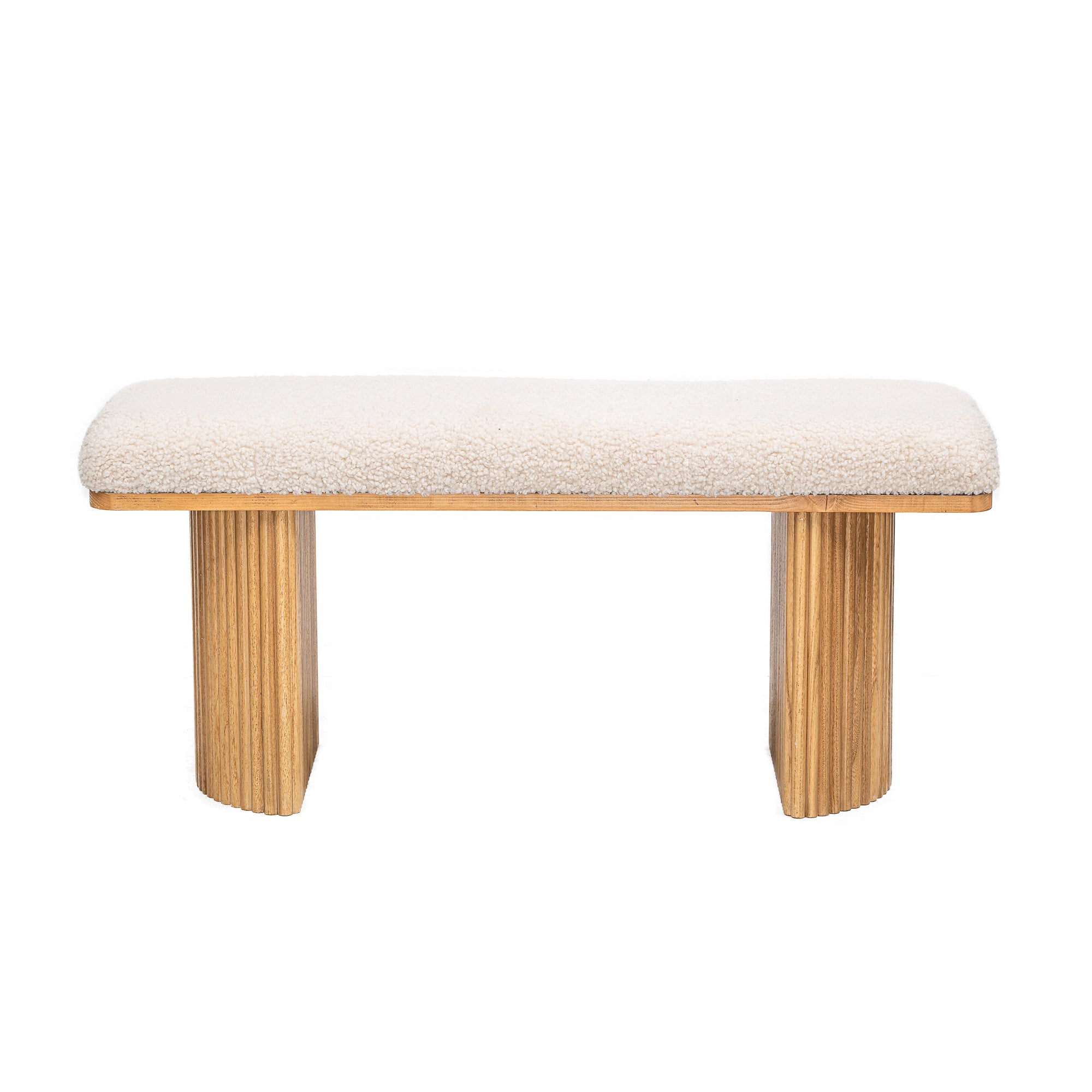 Ławka z litego drewna i białymi pętelkami