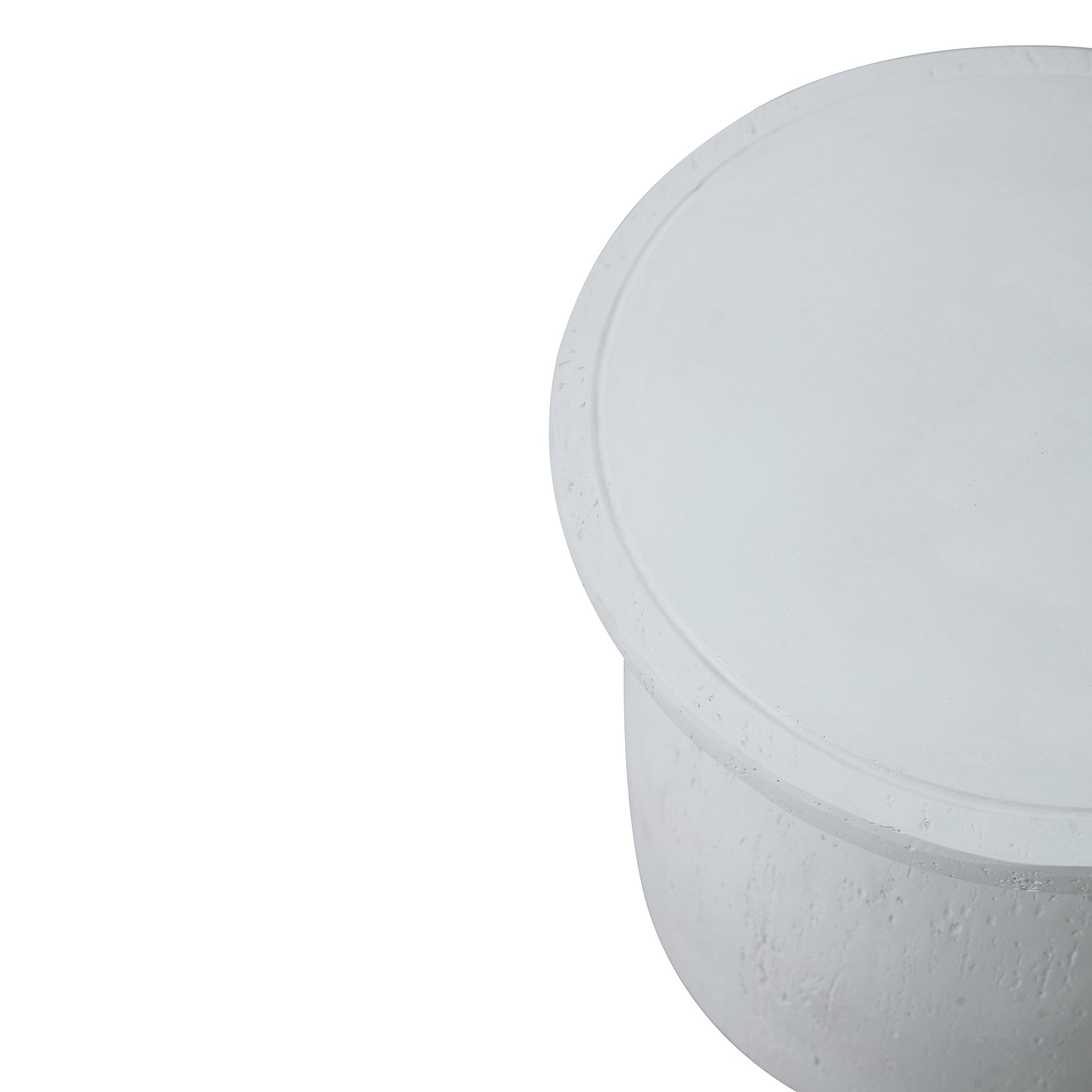 HJORRING – stolik pomocniczy do wnętrz i na zewnątrz, wykonany z białego magnezytu