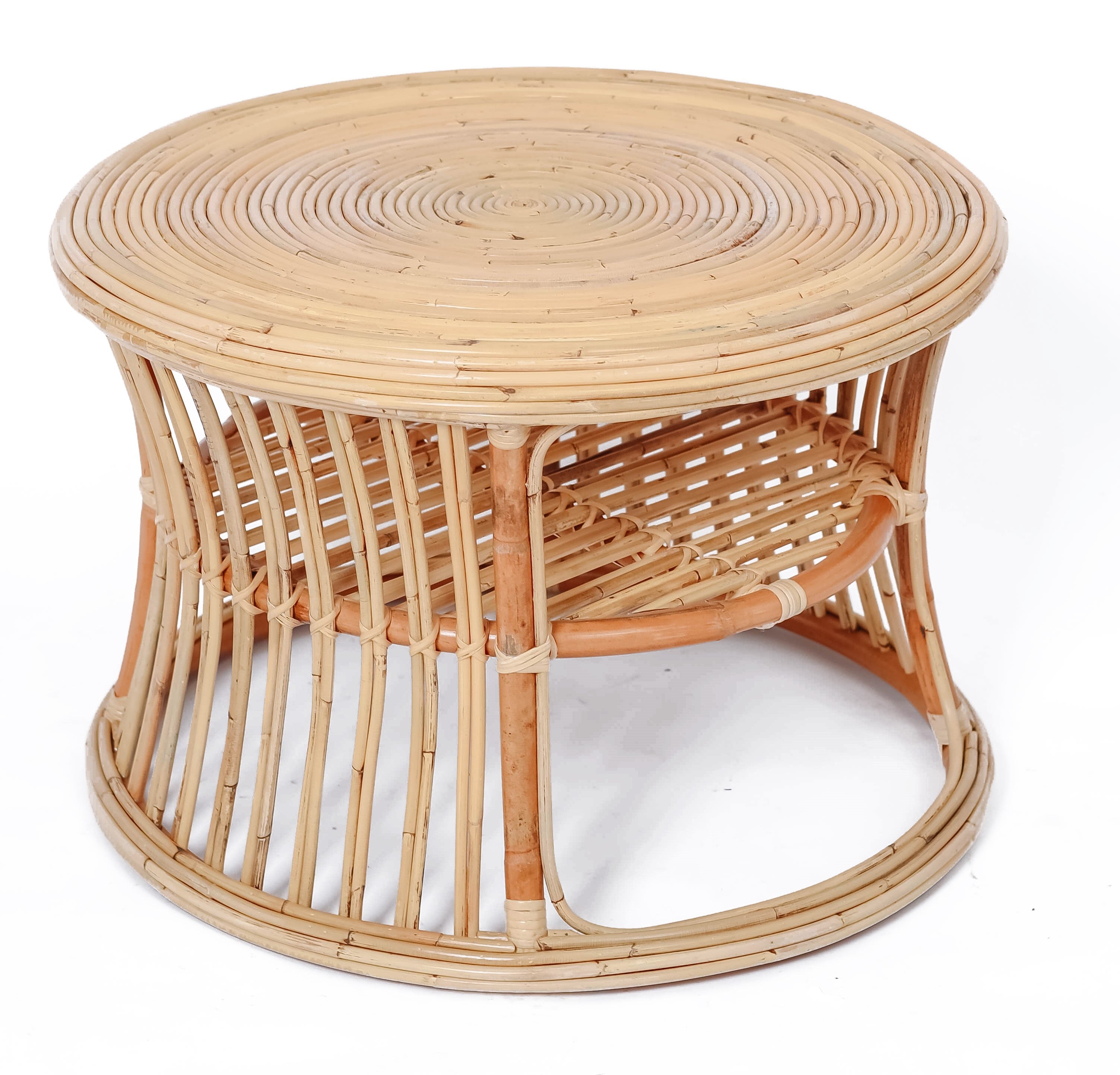 SERAM – pufa z naturalnego rattanu i beżowej tkaniny