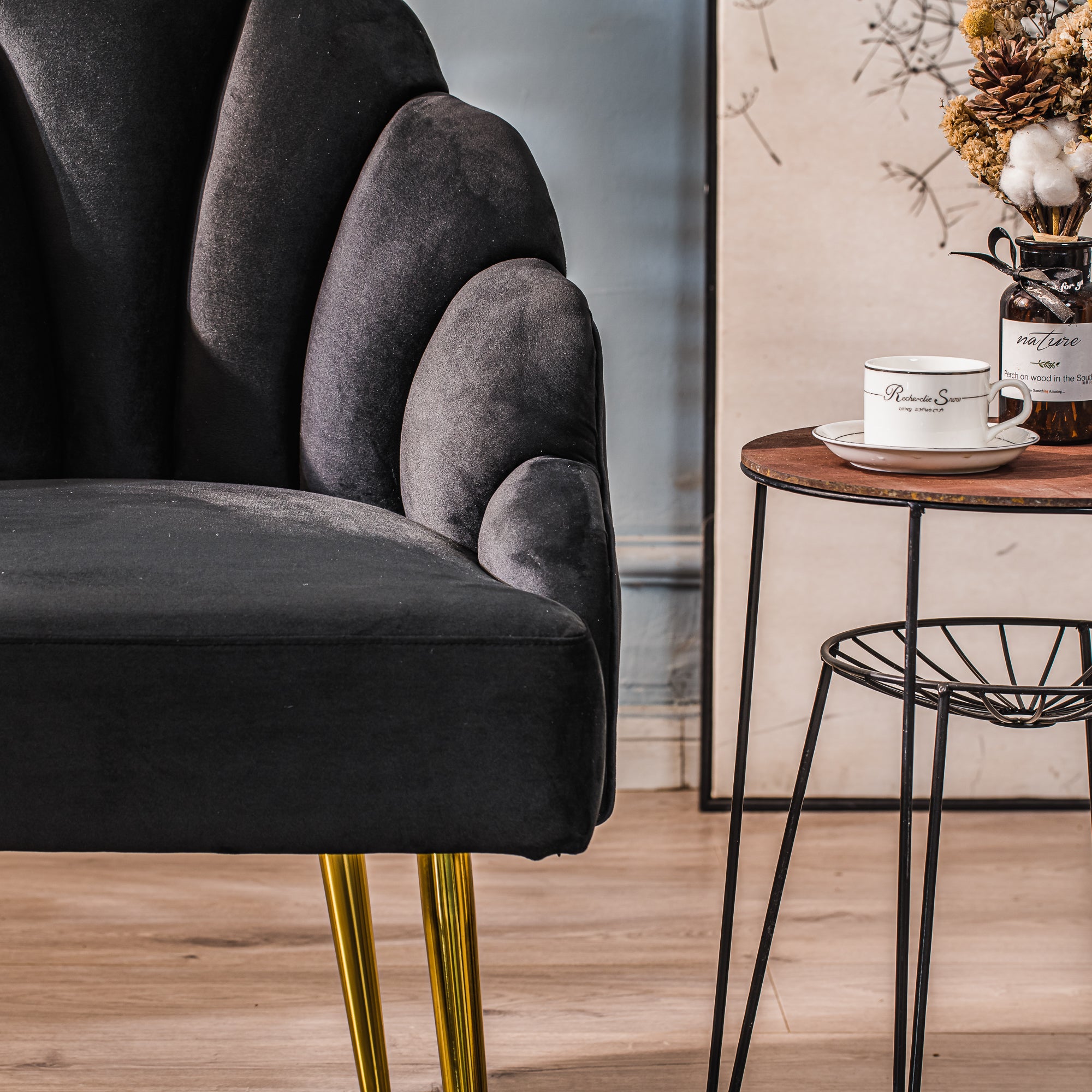 Fotel retro z metalu i czarnego aksamitu