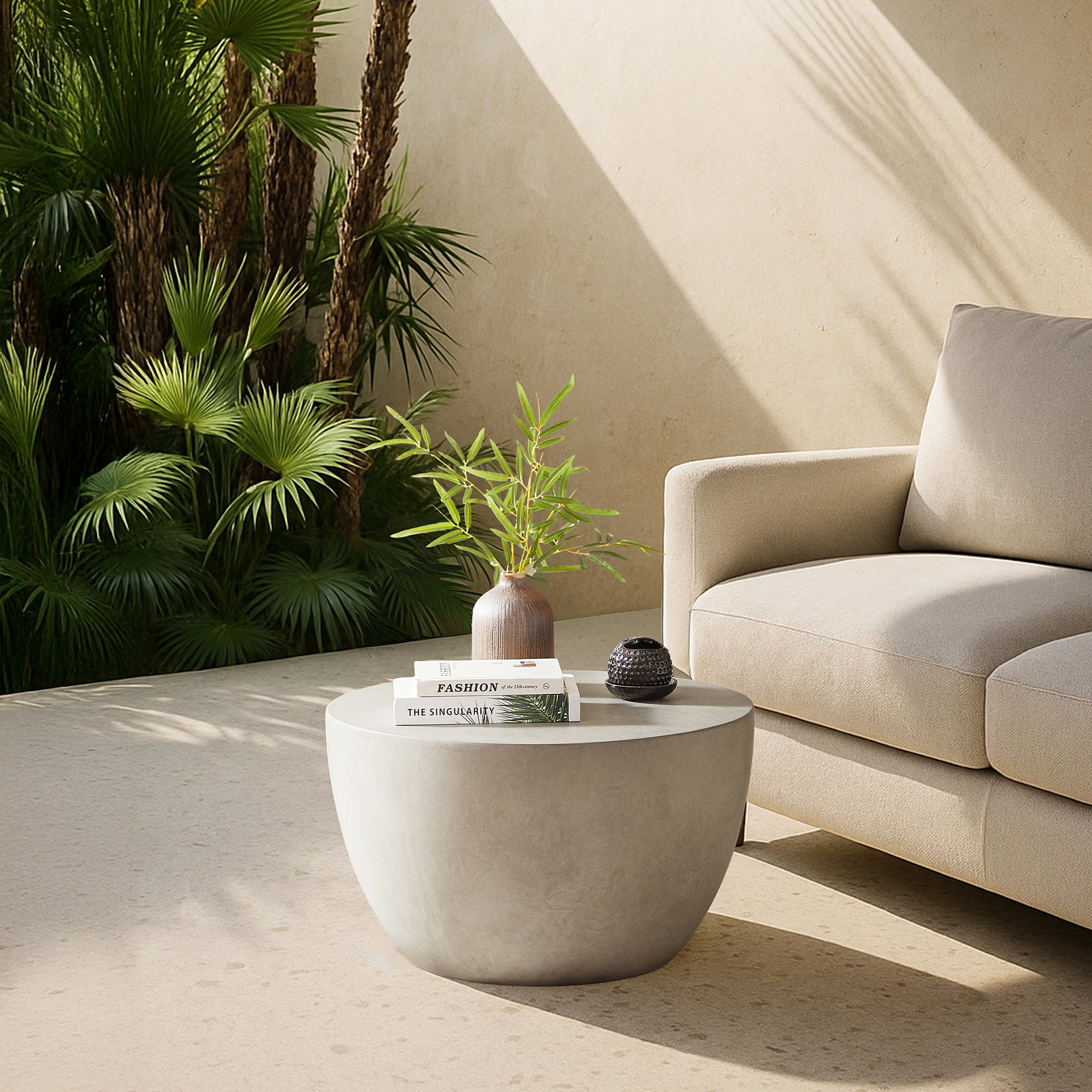 PARNU – stolik kawowy do wnętrz i na zewnątrz z szarego magnezytu