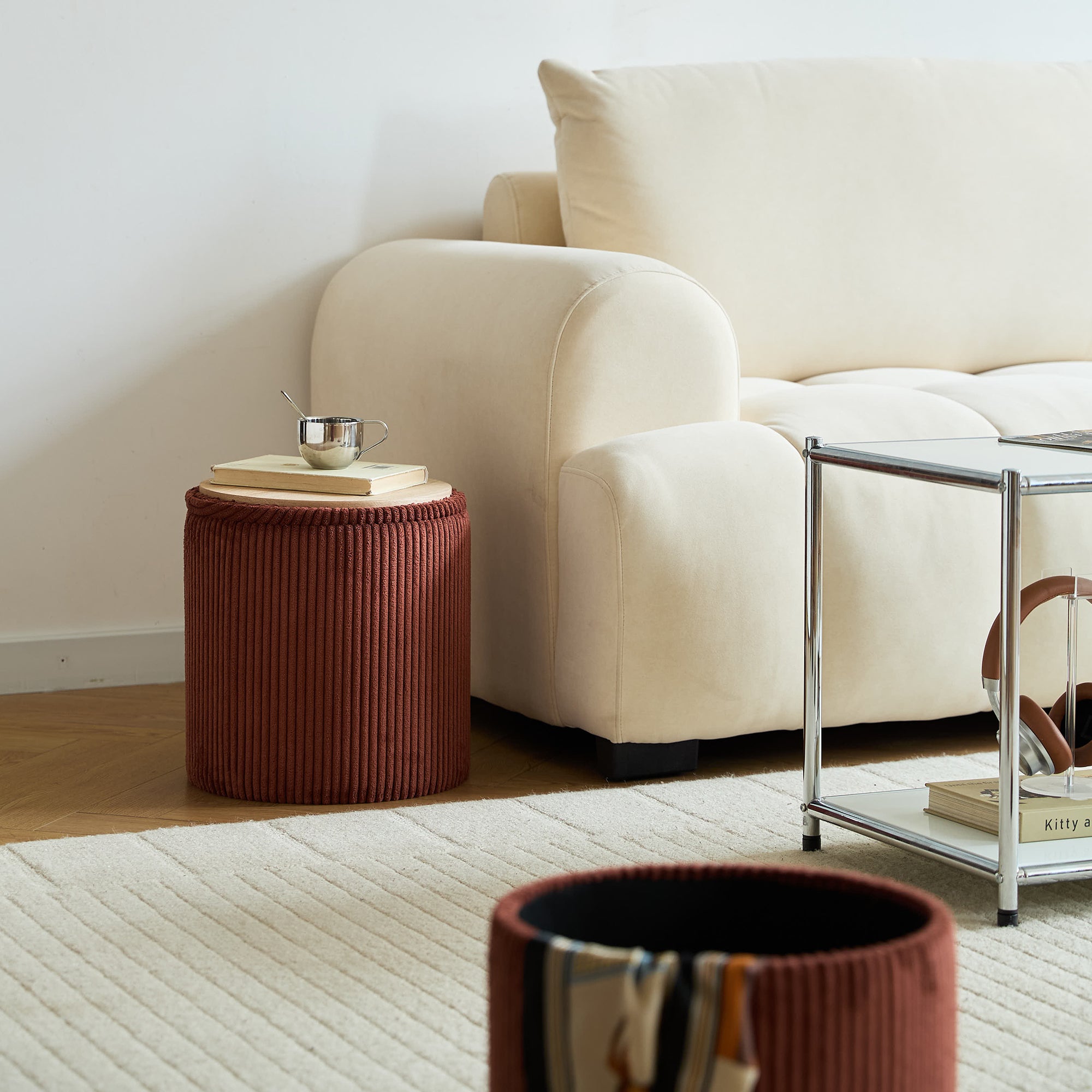 NARVIK – Zestaw 3 puf funkcją przechowywania, wykonanych z drewna i sztruksu w kolorze terakoty