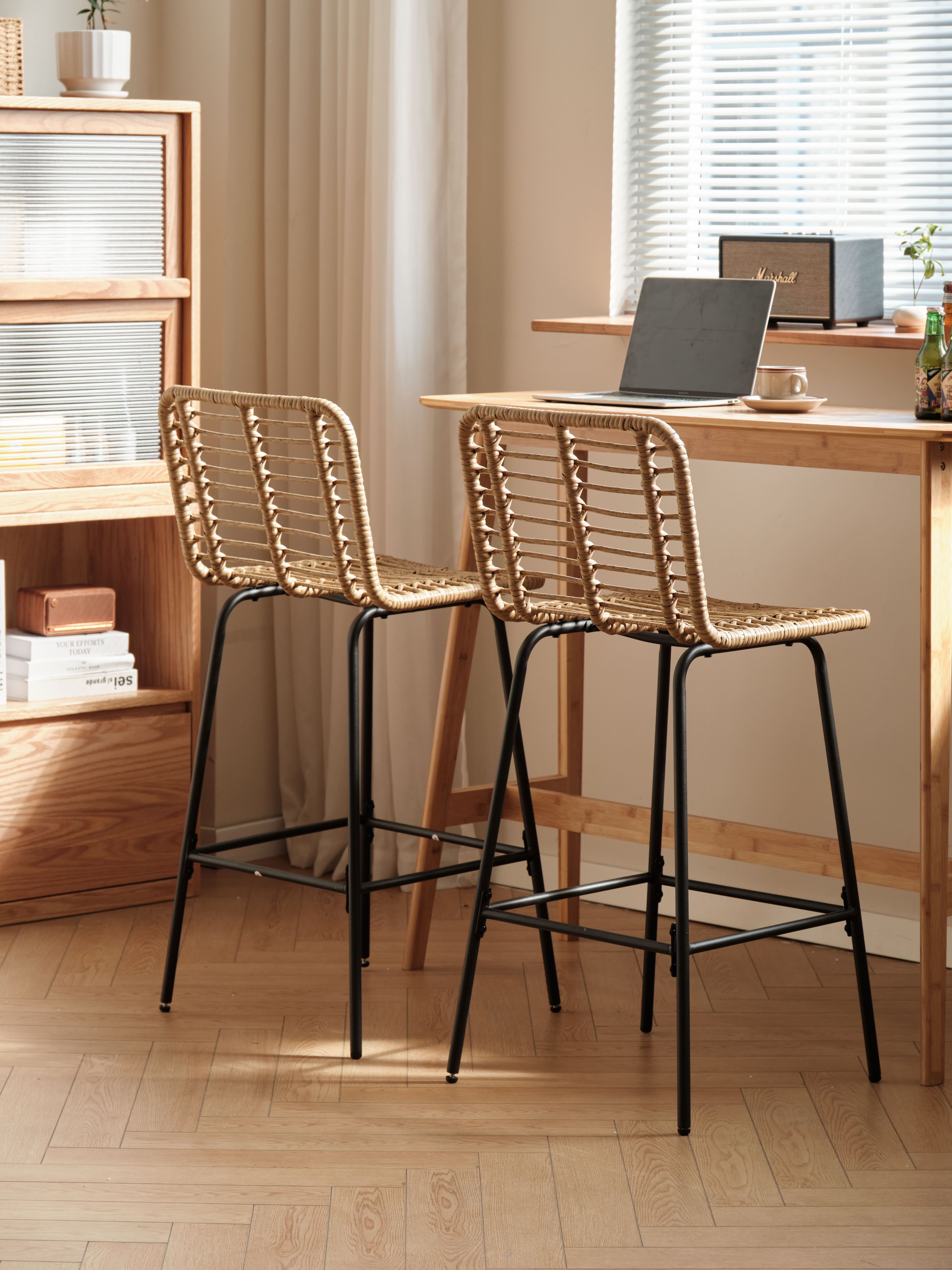 BANGKOK – Zestaw 2 stołków barowych z metalu i rattanu