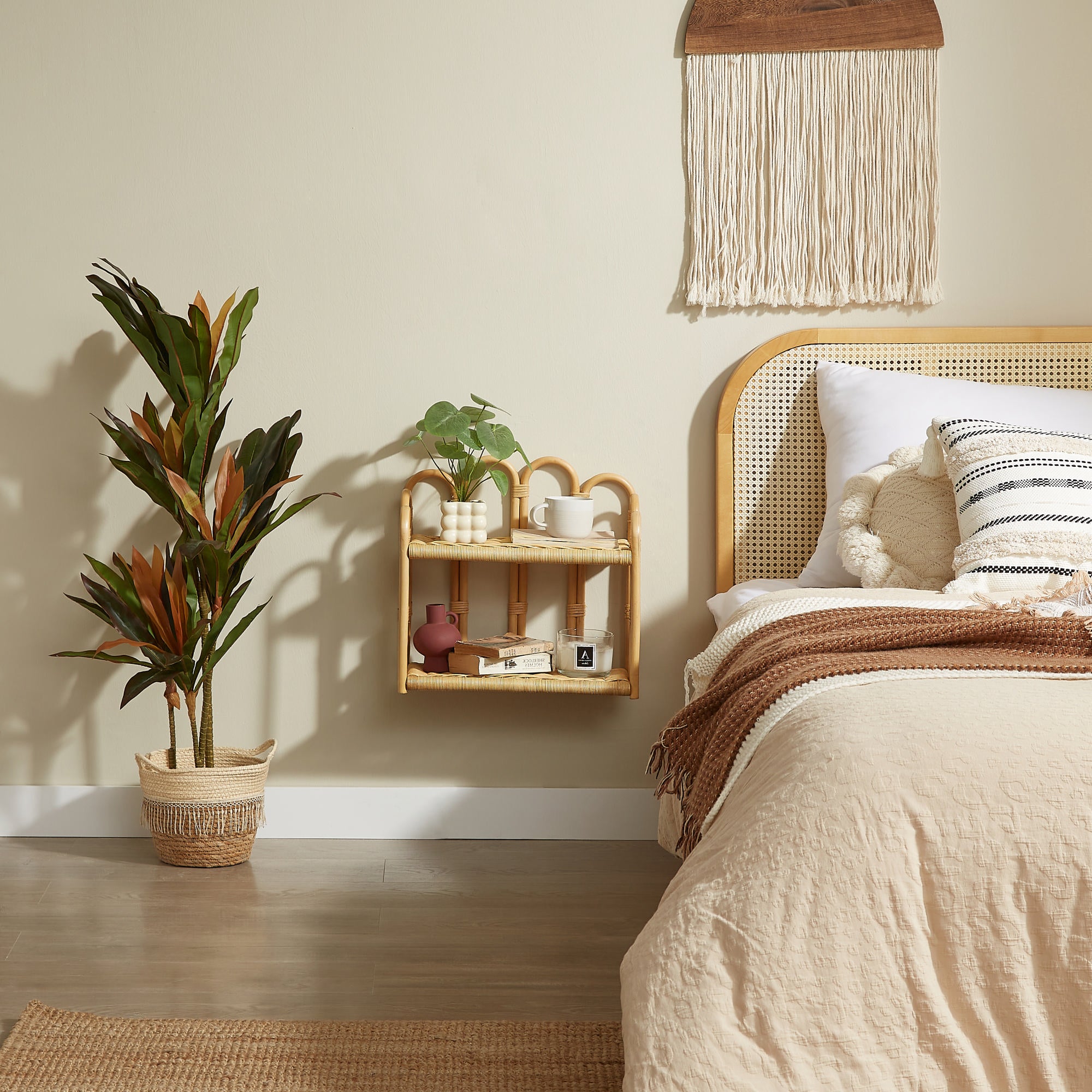 BELEM – Dwupoziomowa półka wisząca na ścianę z naturalnego rattanu