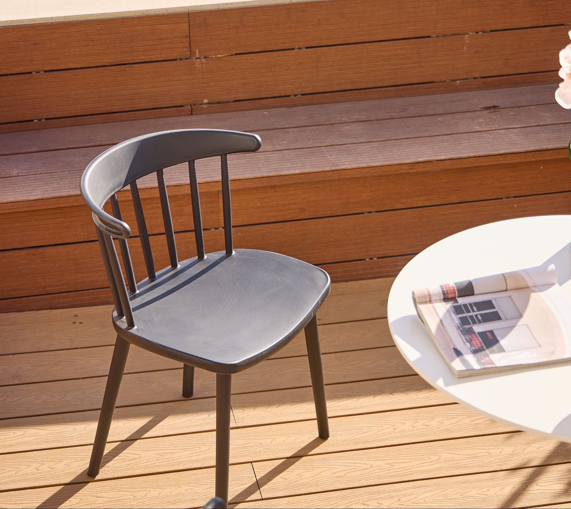 EXCHANGE - Zestaw 4 krzeseł do wnętrz i na zewnątrz, czarne