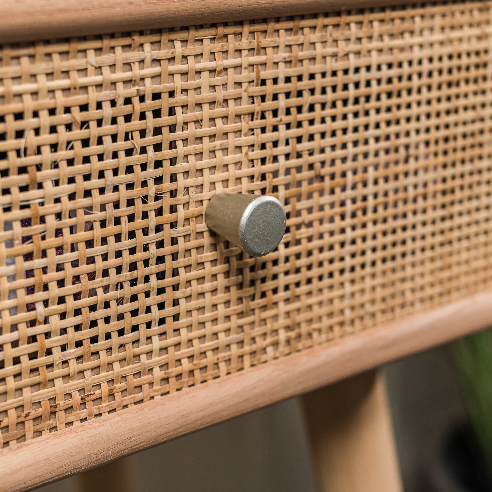 Szafka nocna z 1 szufladą z naturalnego rattanu