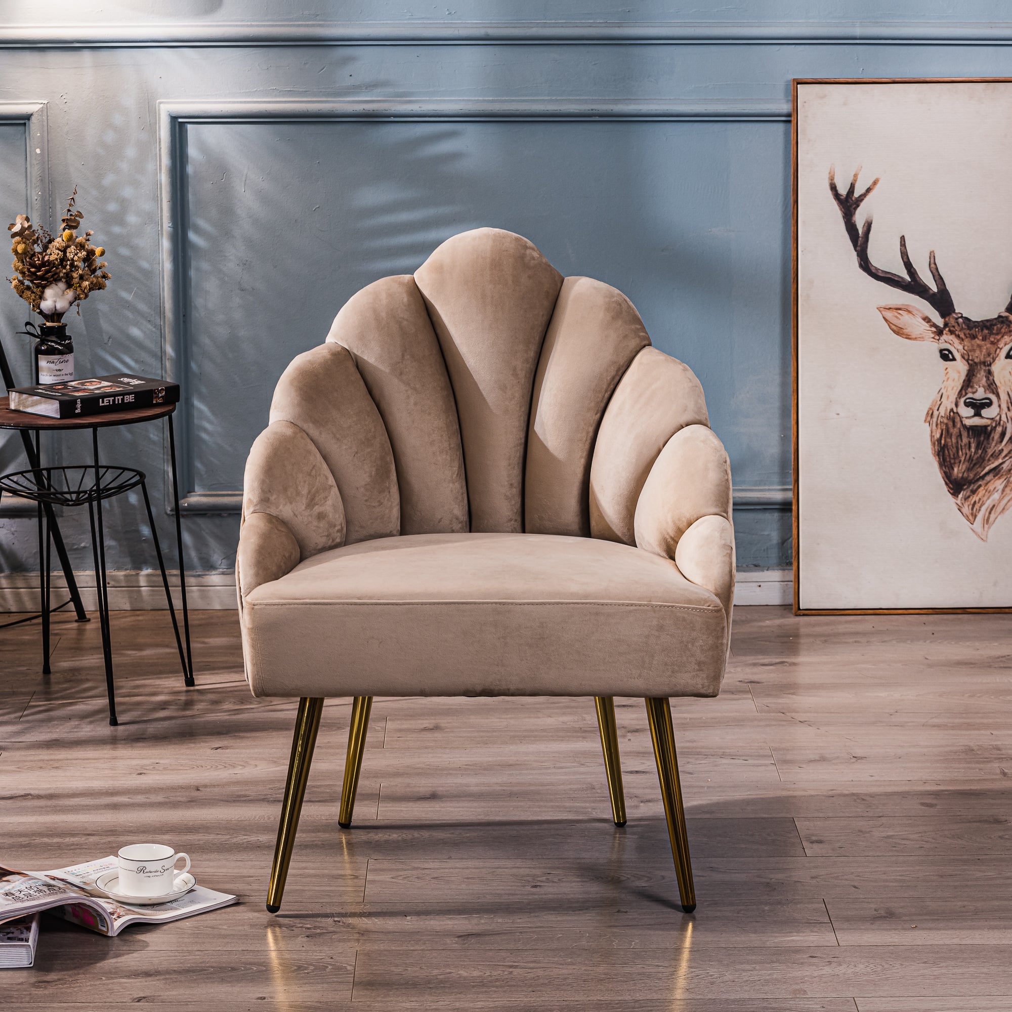 Fotel retro z metalu i beżowego aksamitu