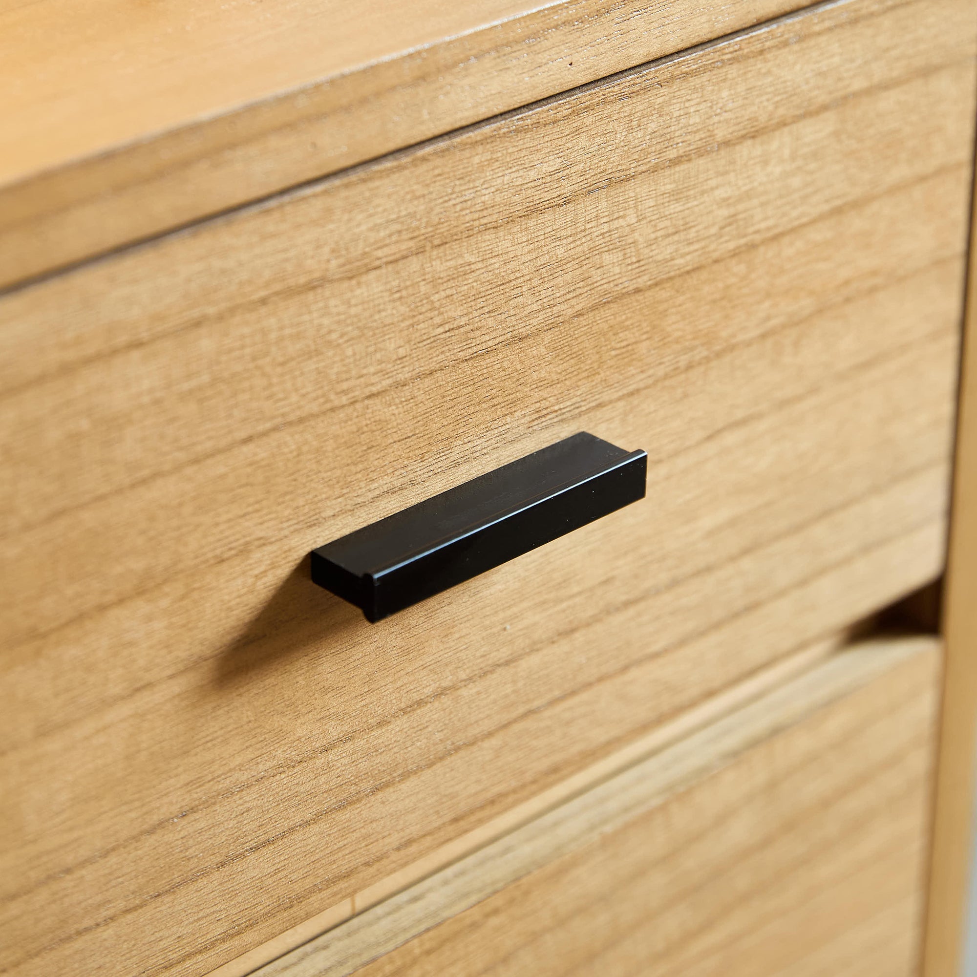 GETINGE – Drewniana komoda z 3 szufladami