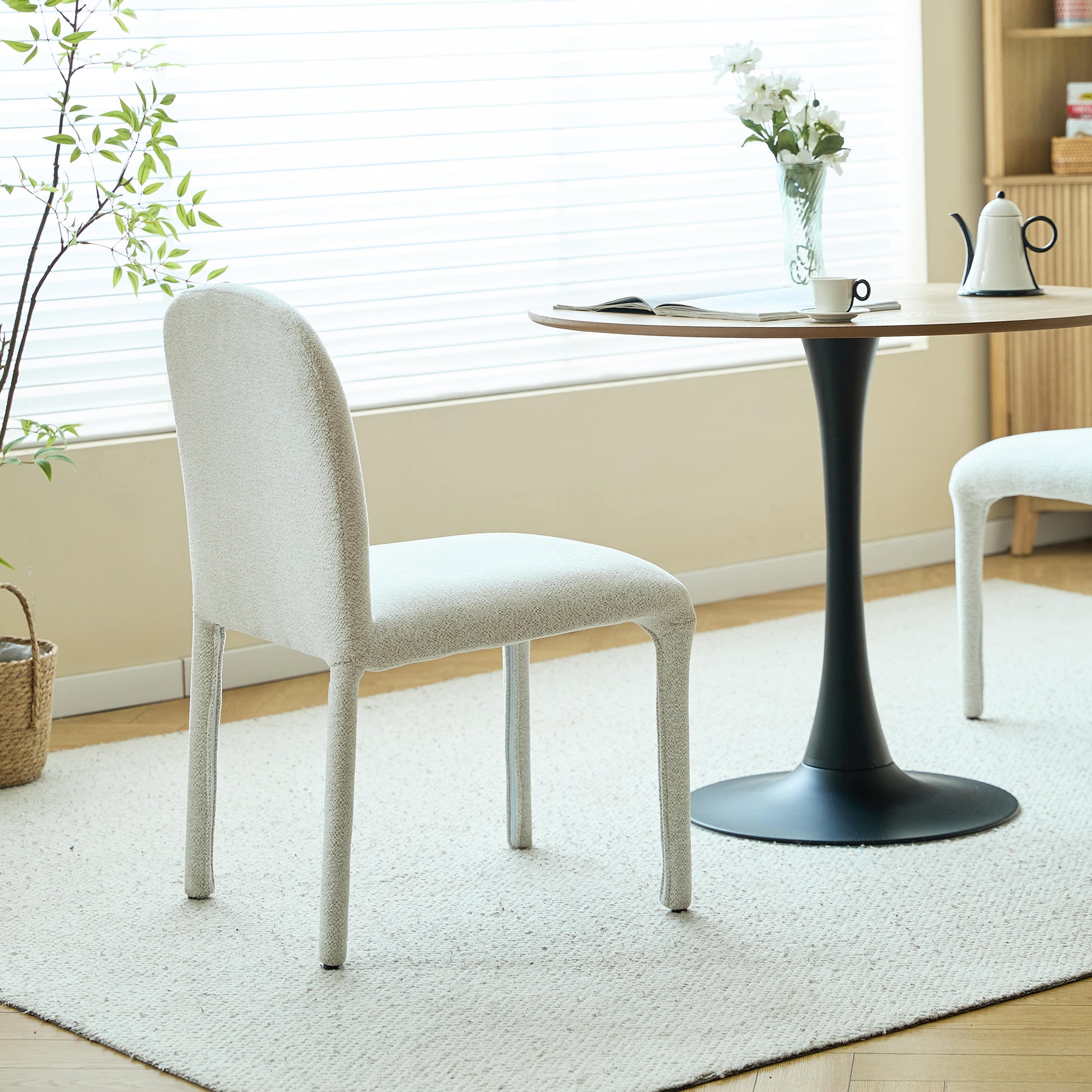 SMOLA – Zestaw 2 skandynawskich krzeseł z beżowej tkaniny