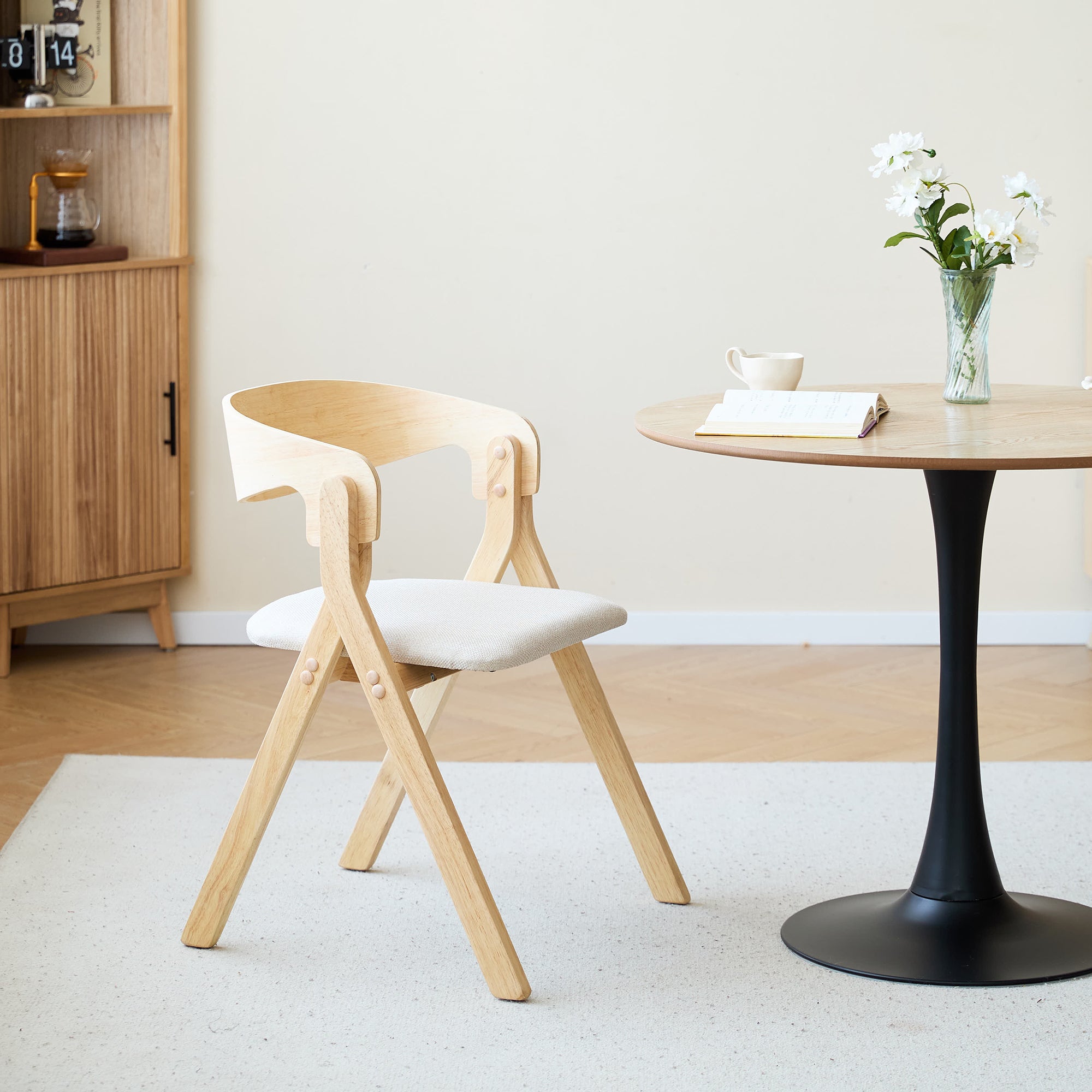 PORI – Zestaw 2 krzeseł do jadalni z litego drewna i beżowej tkaniny