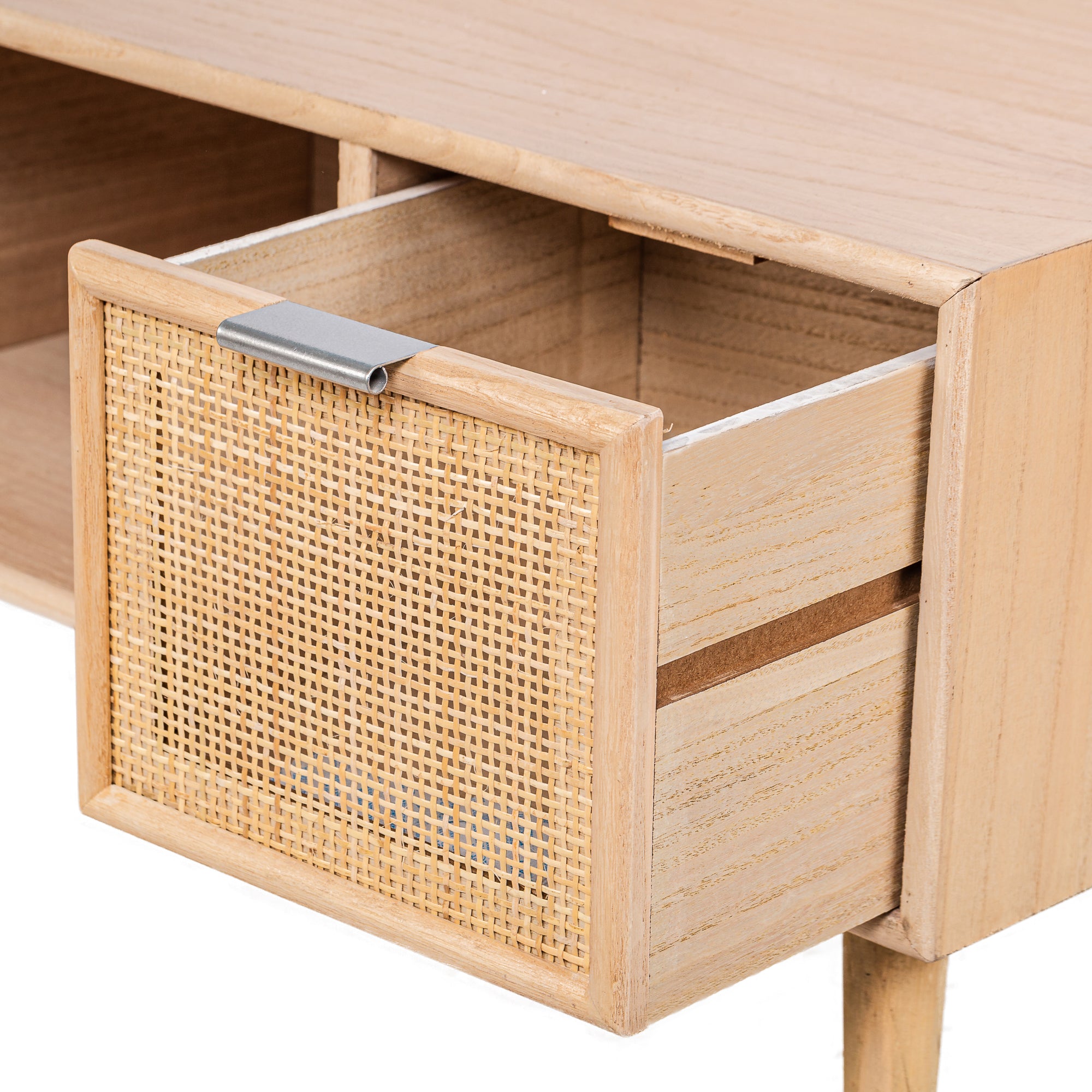 Mebel pod telewizor z 2 szufladami, wykonany z drewna i rattanu