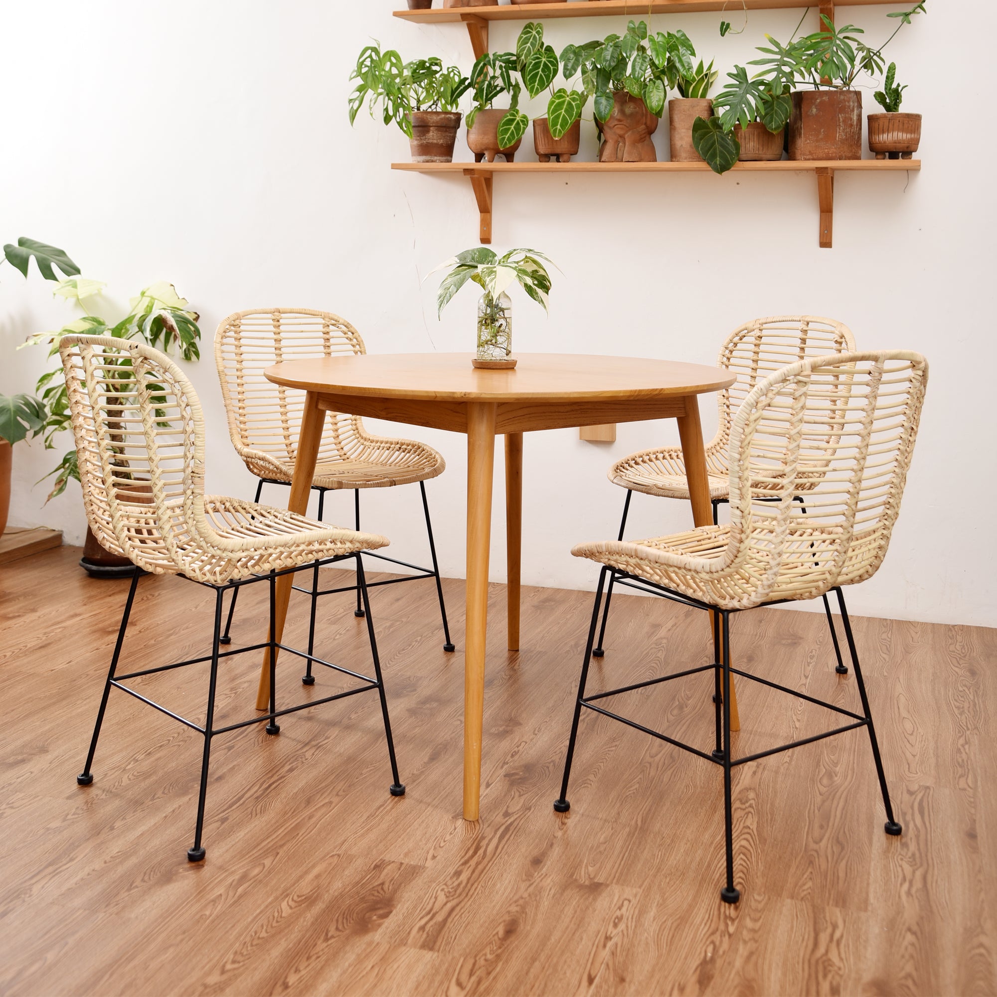 BORONG – Zestaw 2 krzeseł do jadalni w stylu boheme, wykonanych z naturalnego rattanu