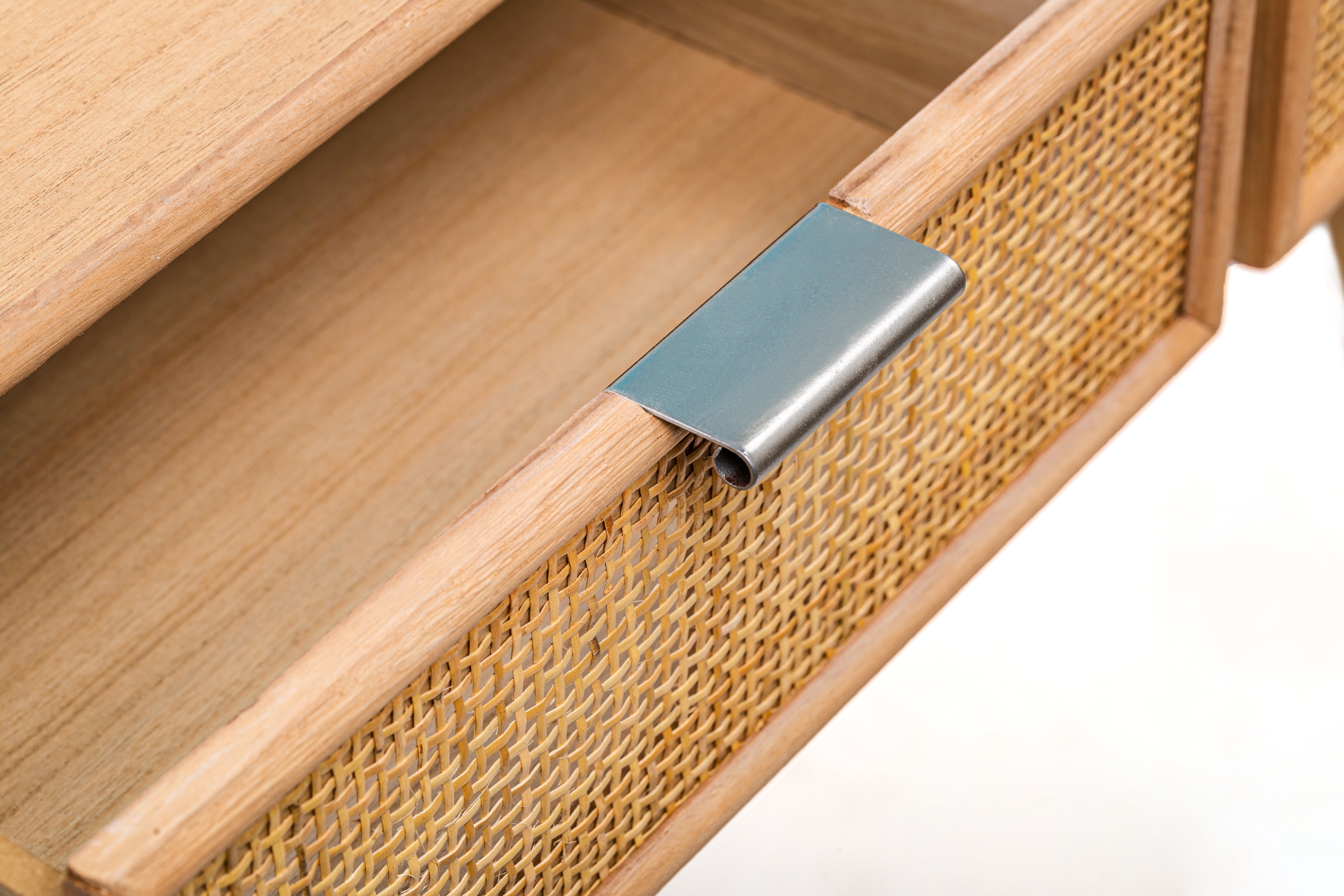 Konsola z 2 szufladami z drewna i naturalnego rattanu