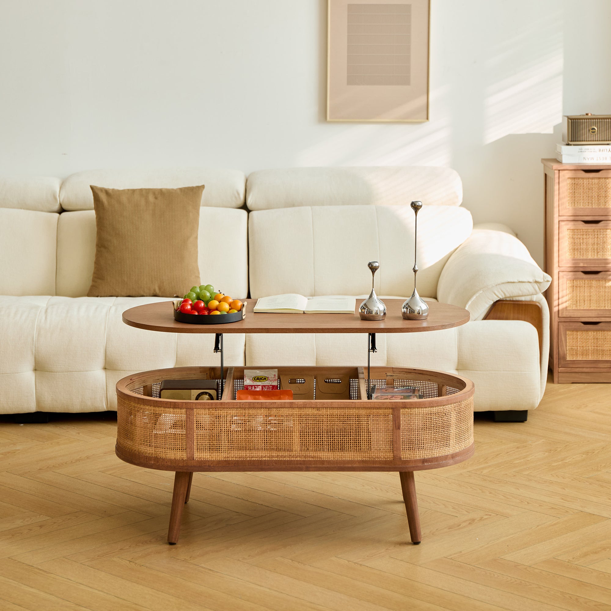 LOTTA – stolik kawowy z drewna orzechowego i rattanowego z schowkiem