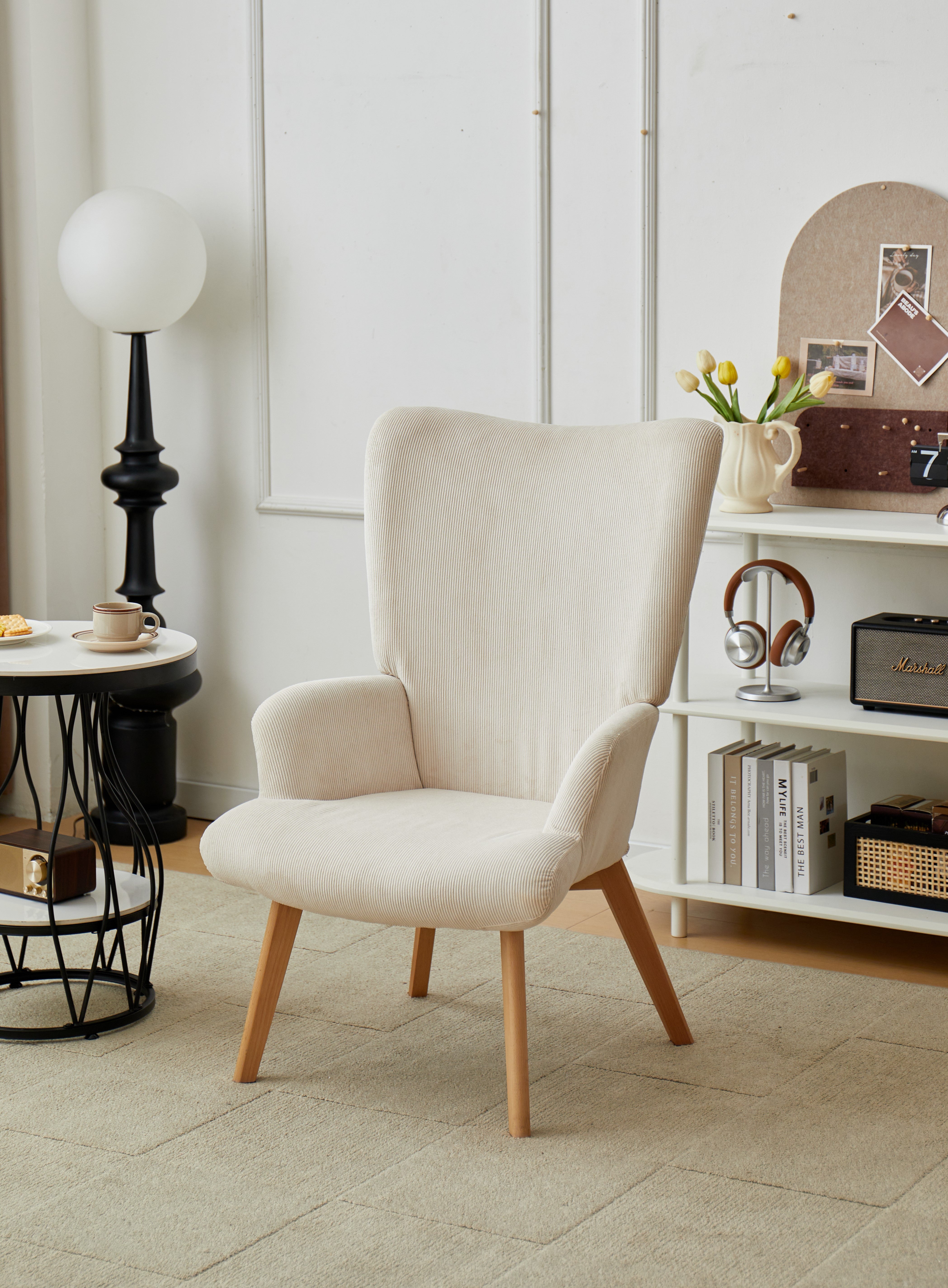 MALMO – Fotel salonowy z litego drewna i beżowego sztruksu