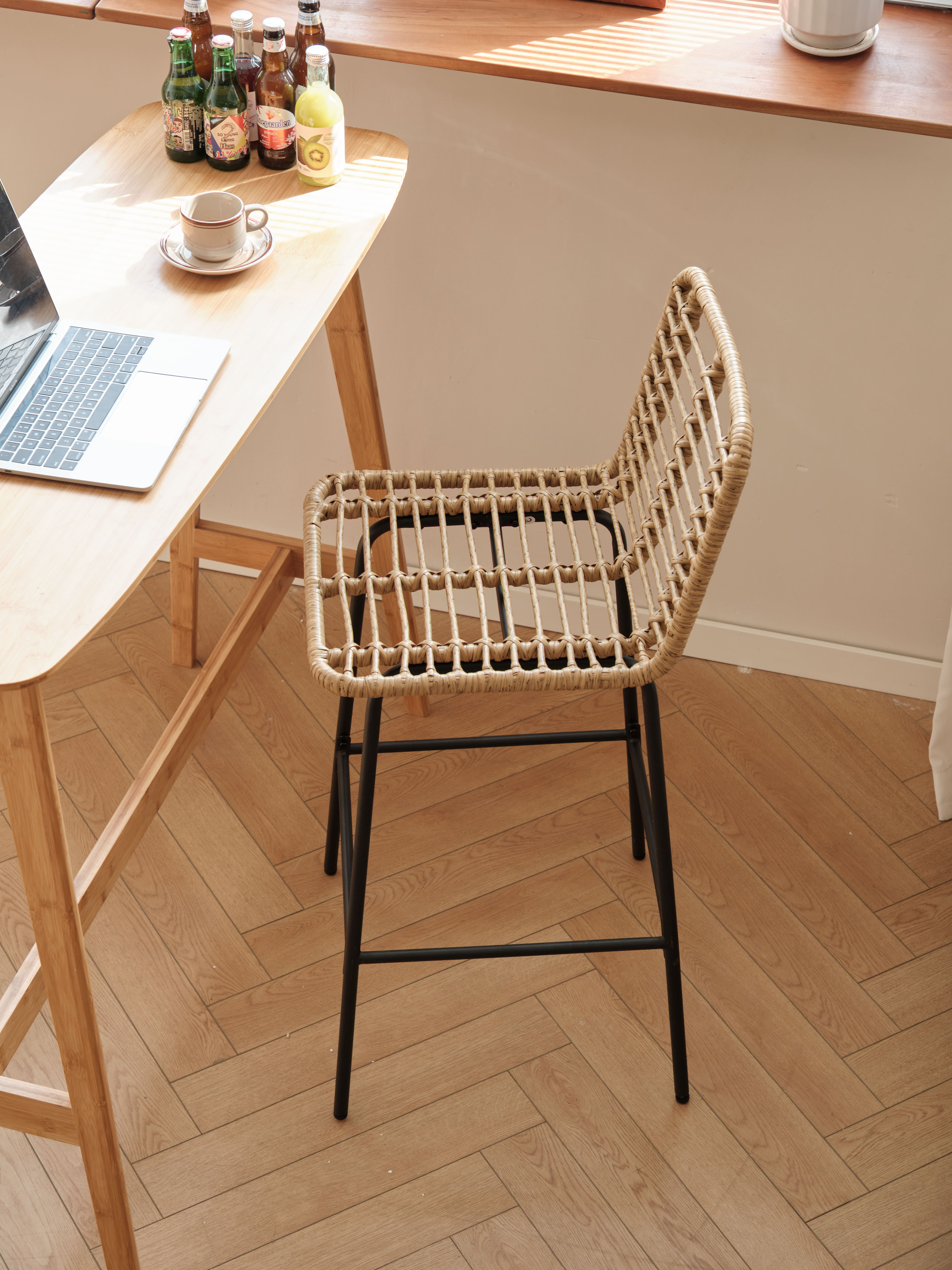 BANGKOK – Zestaw 2 stołków barowych z metalu i rattanu