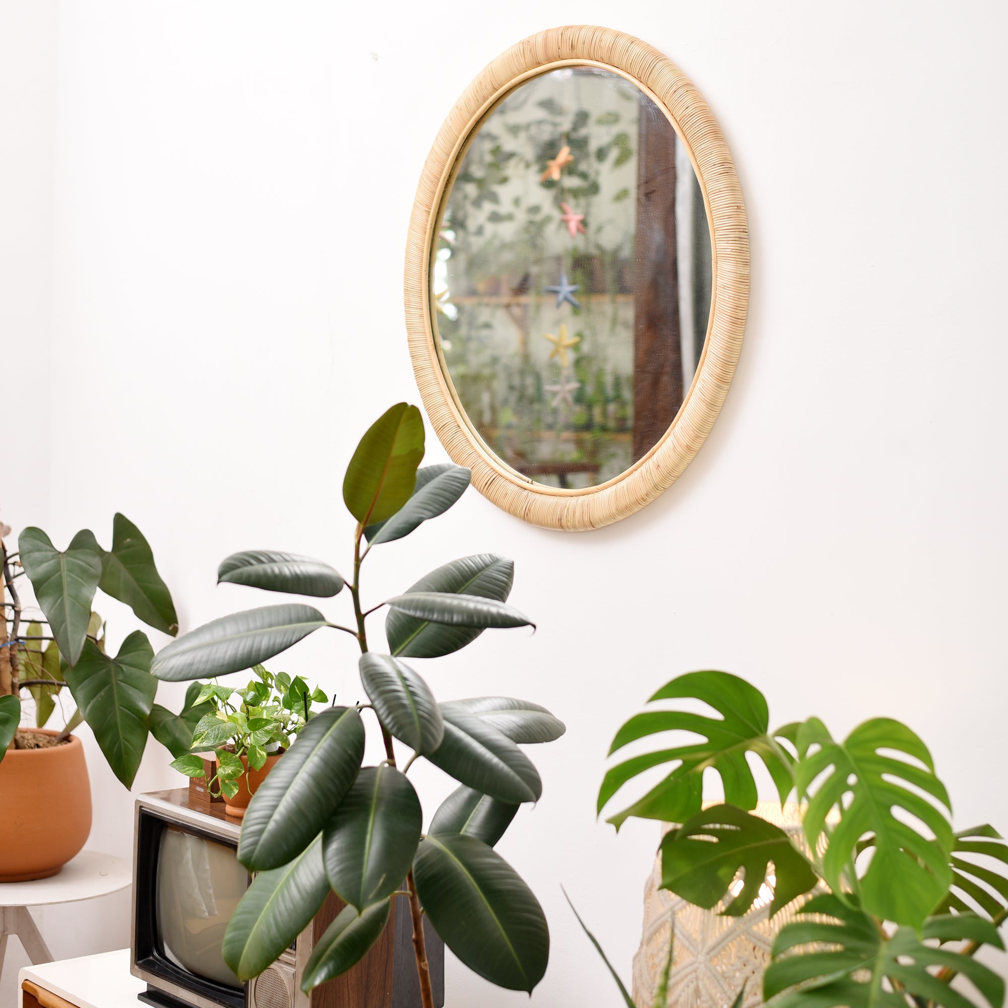 DARWIN – Okrągłe lustro Ø 75 cm z naturalnego rattanu