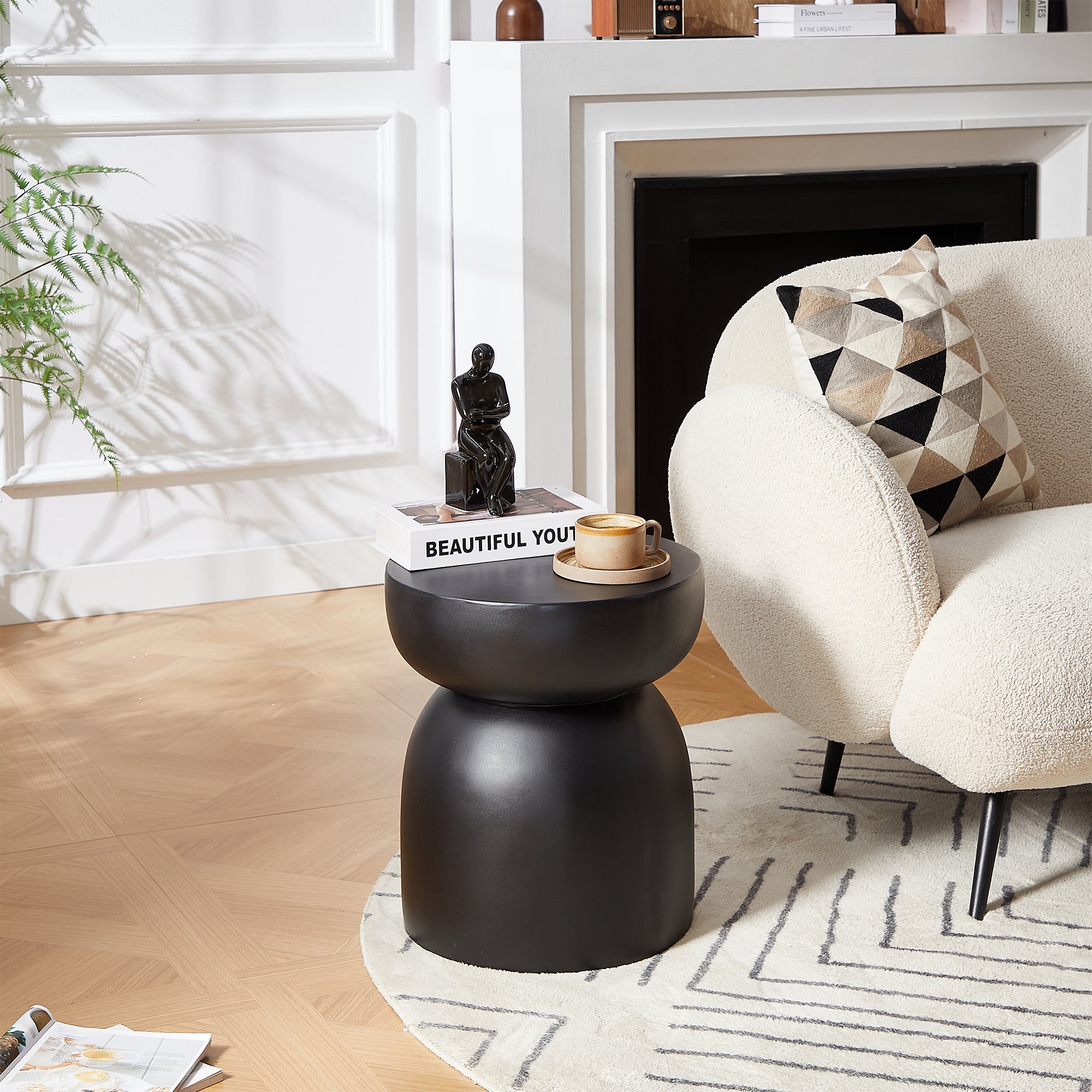 NORDFYN – stolik pomocniczy do kanapy, do użytku wewnątrz i na zewnątrz, z czarnego magnezytu