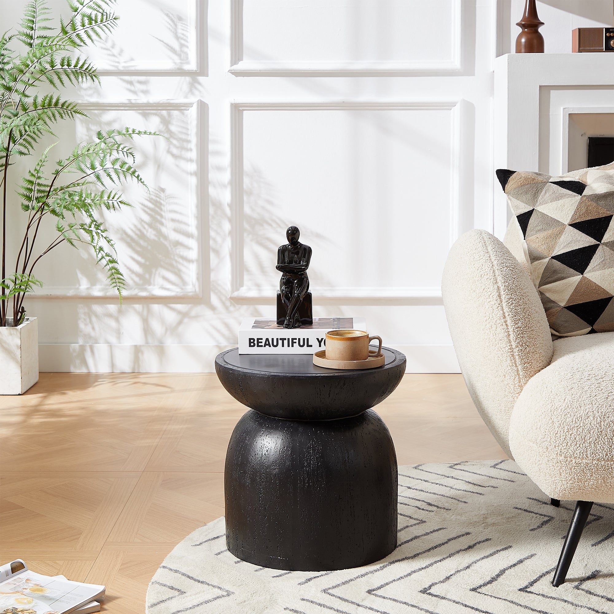 HJORRING – stolik pomocniczy do kanapy, do użytku wewnątrz i na zewnątrz, z czarnego magnezytu