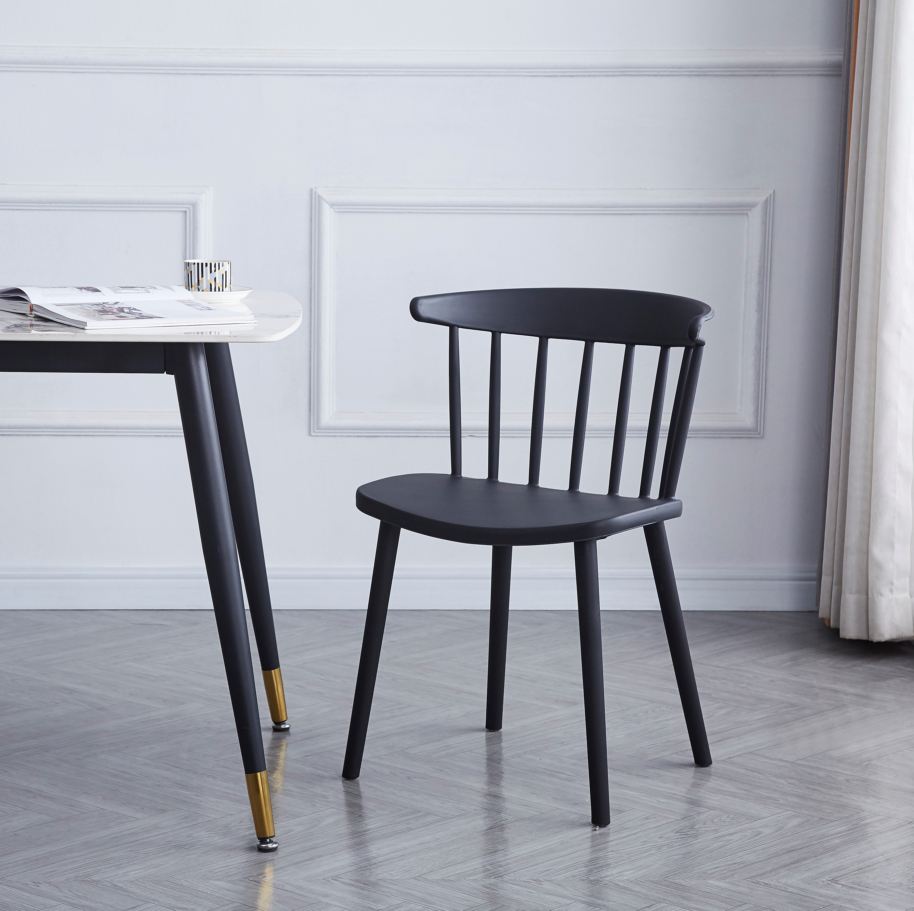 EXCHANGE - Zestaw 4 krzeseł do wnętrz i na zewnątrz, czarne